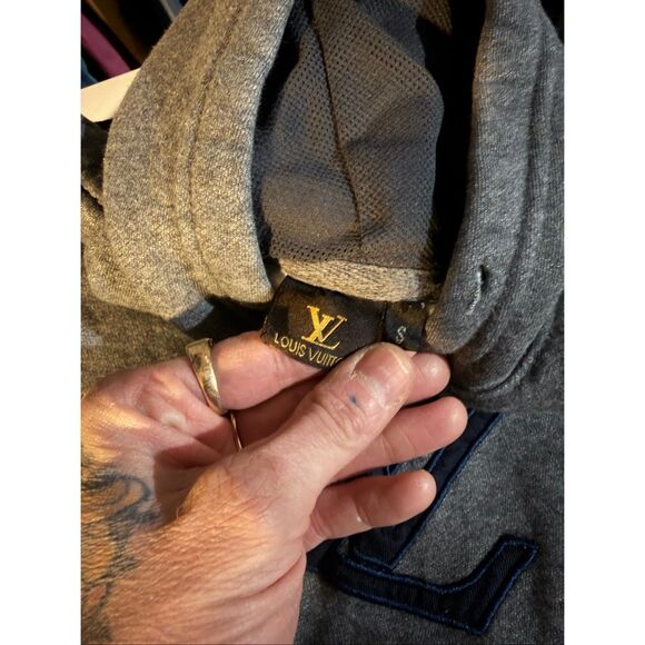 LOUIS VUITTON Boys Gray Logo Pullover Hoodie Size Small (Not Authenticated) - Picture 4 of 5